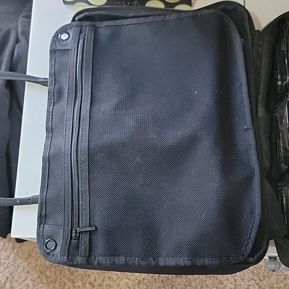 MAC Cosmetics Makeup Travel Case Black Multi Compartments
